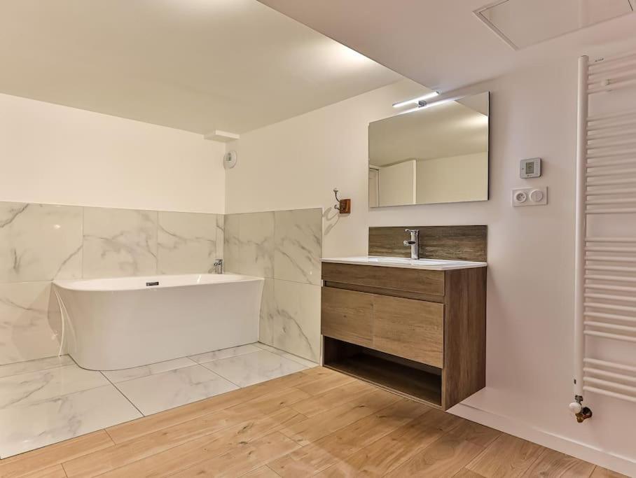 Maison Familiale La Belle Vie Jacuzzi/Sauna Saint Gilles Croix de vie Εξωτερικό φωτογραφία